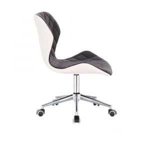 Židle MATRIX na stříbrné podstavě s kolečky - černo bílá